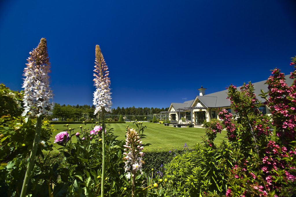 botanica, central-otago, in-the-heart-of-my-garden, new-zealand